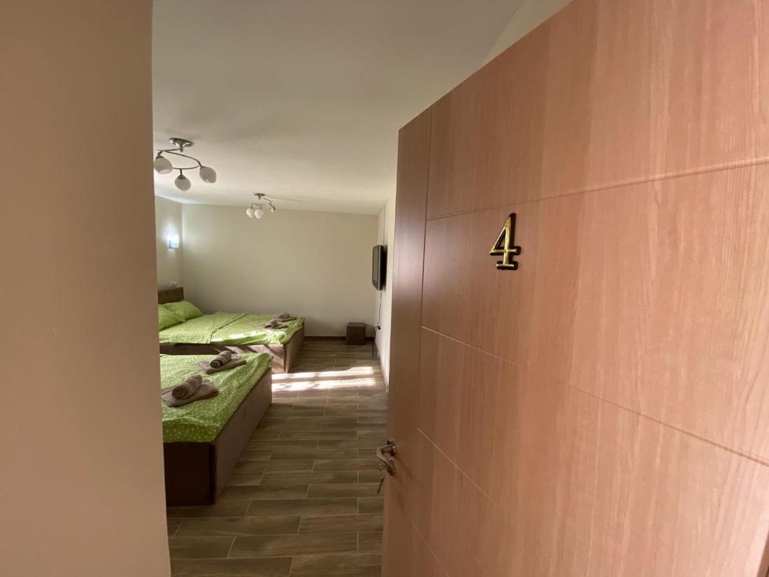 Apartments Zlatko ソコバニャ エクステリア 写真
