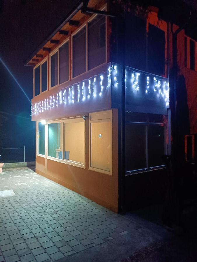 Apartments Zlatko ソコバニャ エクステリア 写真